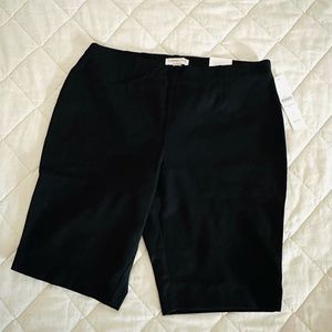 NWT Bermuda Short